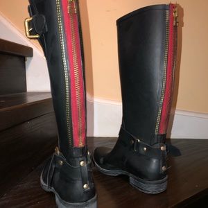 Women’s size 7 rain boots